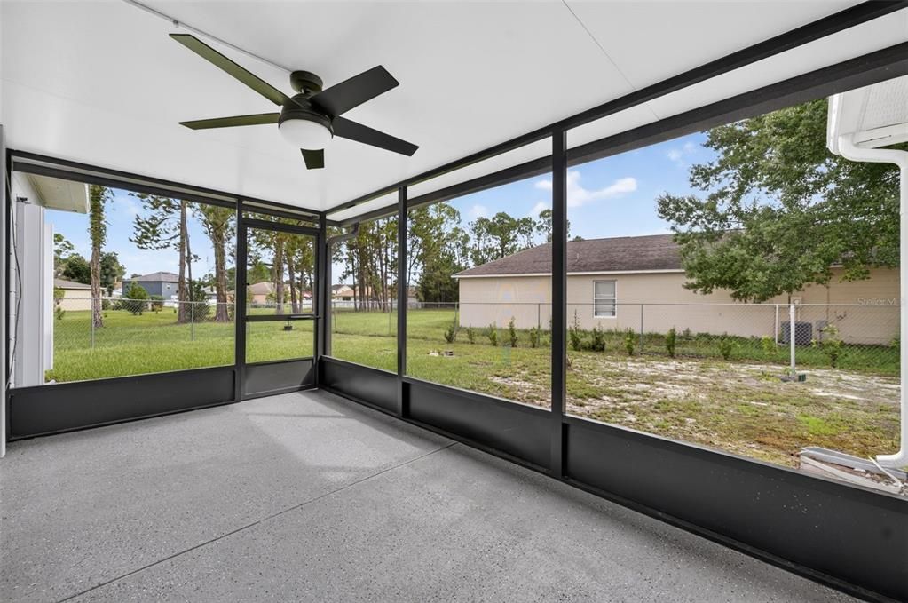 Active With Contract: $269,000 (3 beds, 2 baths, 1609 Square Feet)