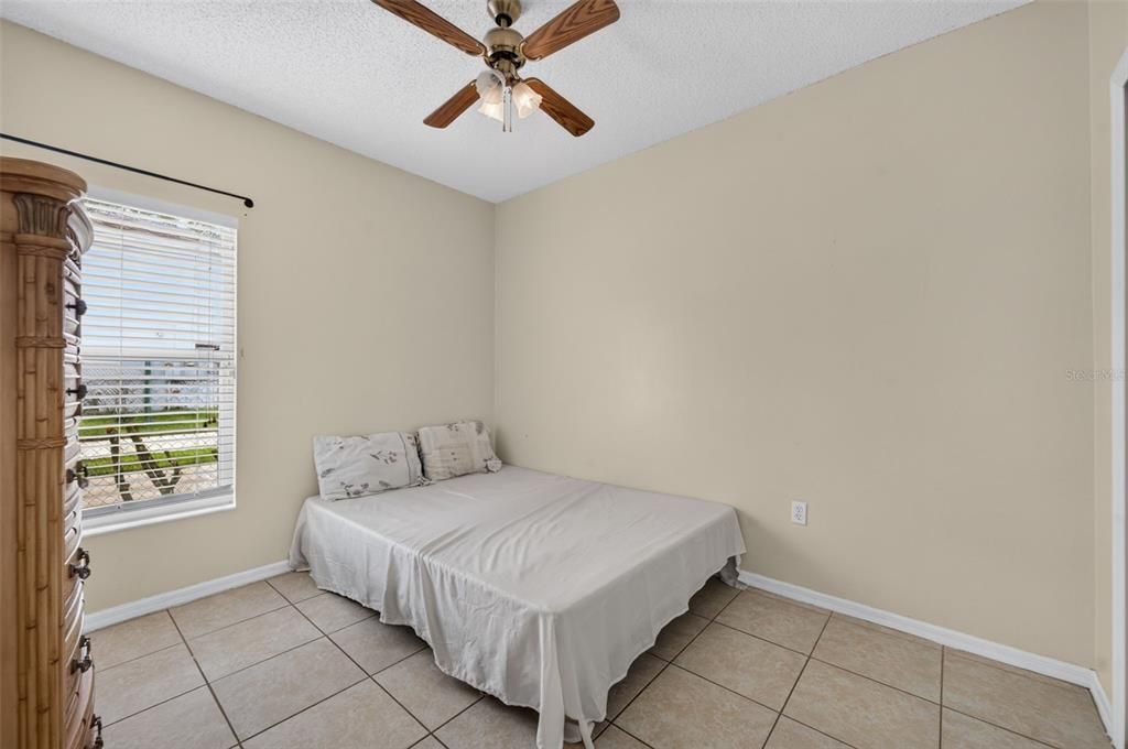 Active With Contract: $269,000 (3 beds, 2 baths, 1609 Square Feet)