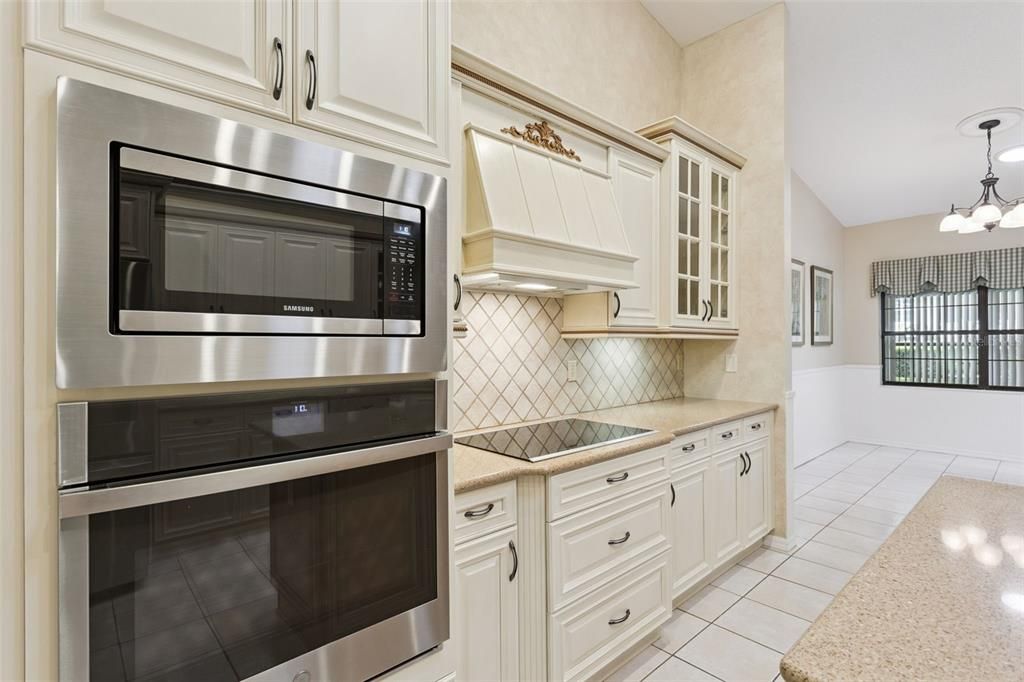 En Venta: $569,000 (4 camas, 3 baños, 3054 Pies cuadrados)