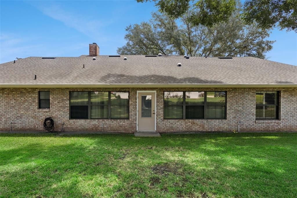 En Venta: $569,000 (4 camas, 3 baños, 3054 Pies cuadrados)