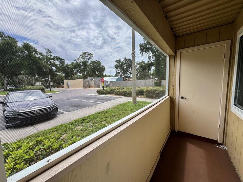 For Sale: $142,000 (2 beds, 2 baths, 918 Square Feet)
