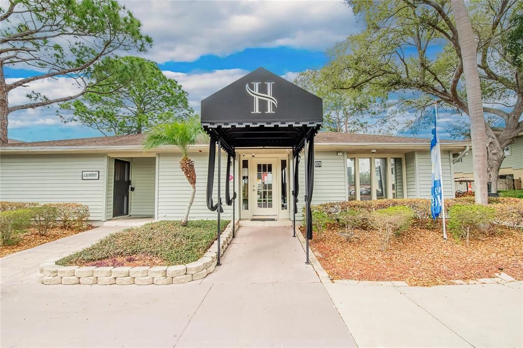 For Sale: $142,000 (2 beds, 2 baths, 918 Square Feet)