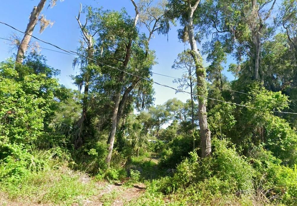 На продажу: $26,500 (0.42 acres)