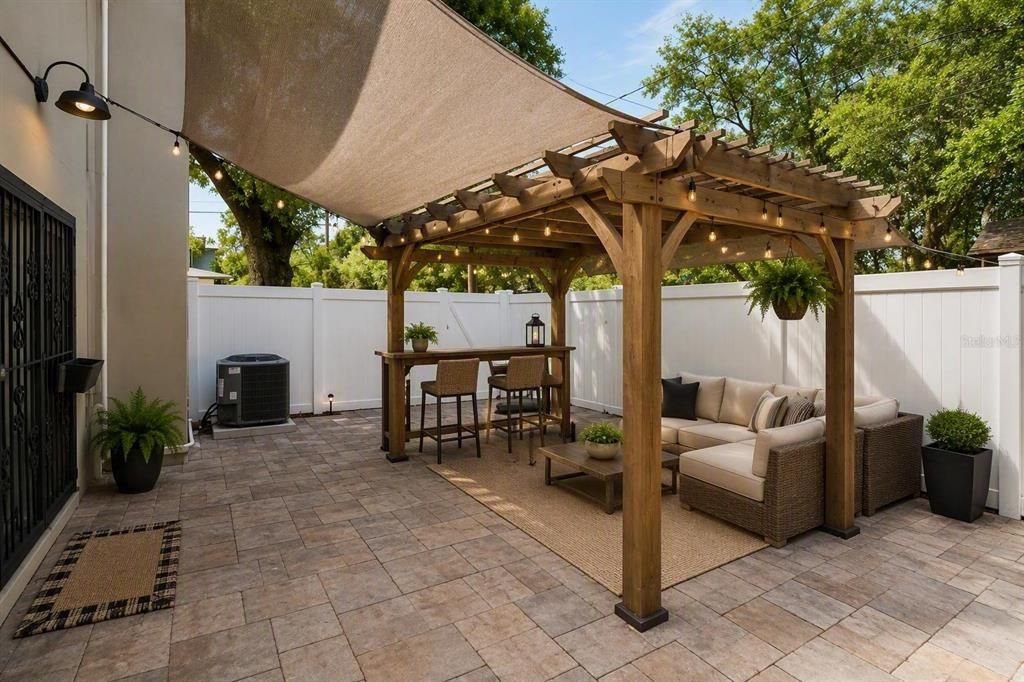 For Rent: $3,195 (2 beds, 2 baths, 1438 Square Feet)