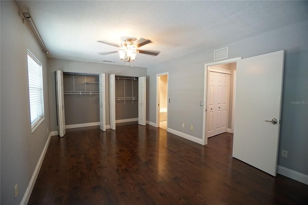For Rent: $3,195 (2 beds, 2 baths, 1438 Square Feet)