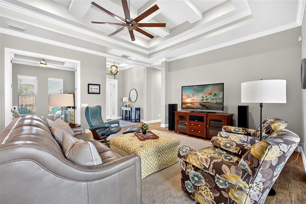 For Sale: $922,500 (3 beds, 2 baths, 2231 Square Feet)
