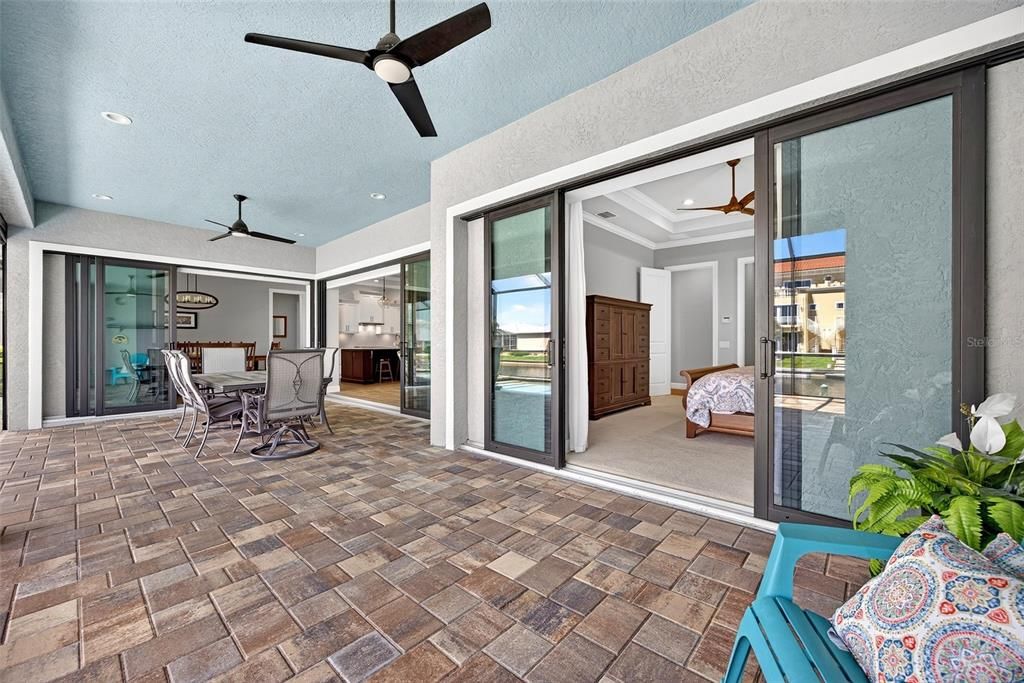 For Sale: $922,500 (3 beds, 2 baths, 2231 Square Feet)