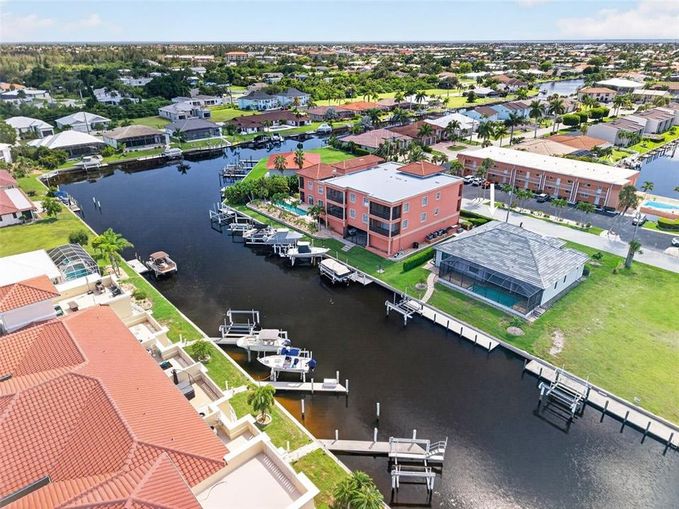 For Sale: $922,500 (3 beds, 2 baths, 2231 Square Feet)