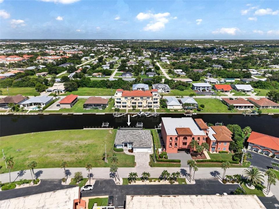For Sale: $922,500 (3 beds, 2 baths, 2231 Square Feet)