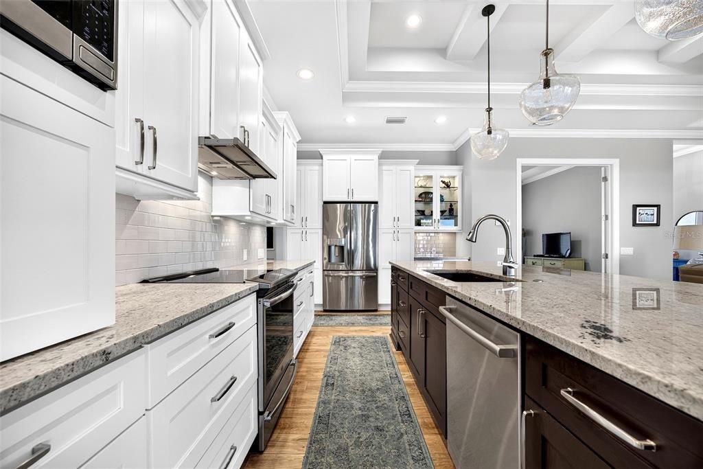 For Sale: $922,500 (3 beds, 2 baths, 2231 Square Feet)