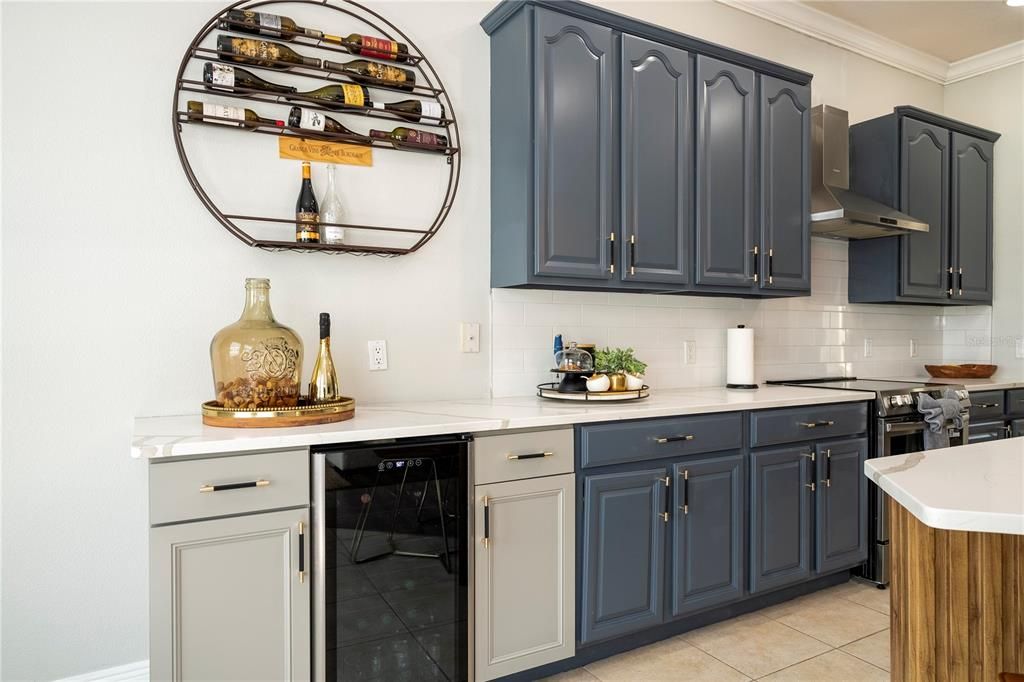 Active With Contract: $695,000 (5 beds, 4 baths, 2856 Square Feet)