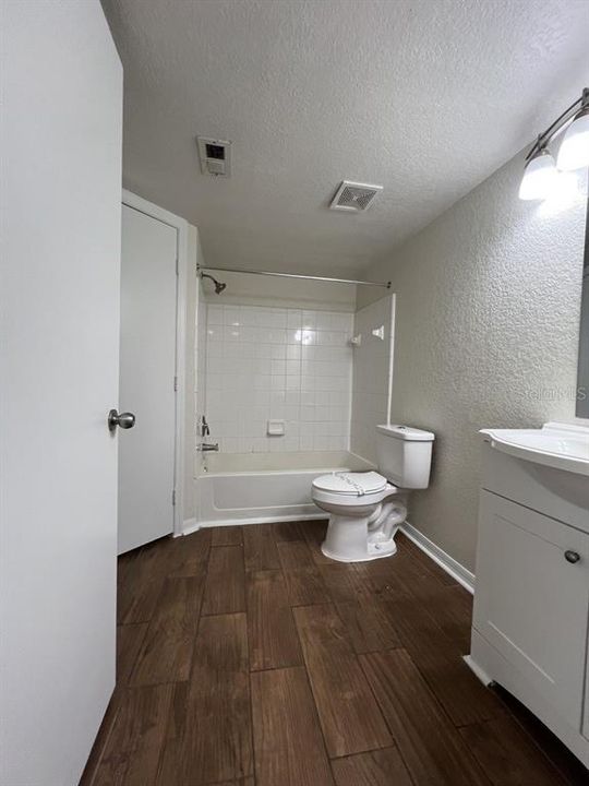 В аренду: $1,595 (2 спален, 2 ванн, 1026 Квадратных фут)