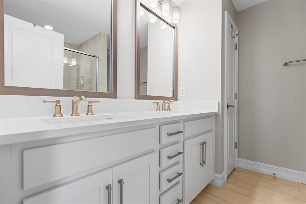 For Sale: $835,000 (4 beds, 3 baths, 2524 Square Feet)