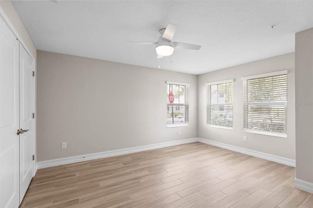 For Sale: $835,000 (4 beds, 3 baths, 2524 Square Feet)