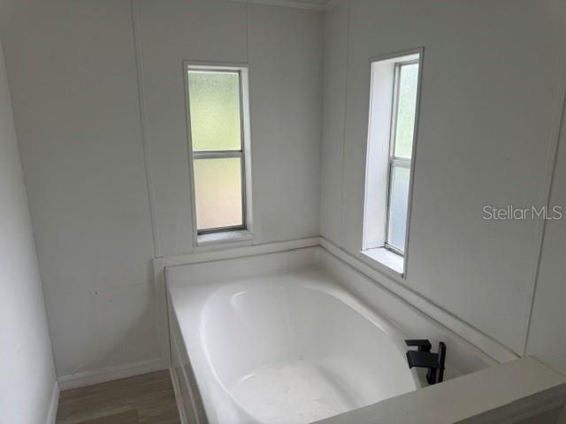 For Sale: $279,000 (4 beds, 2 baths, 1809 Square Feet)