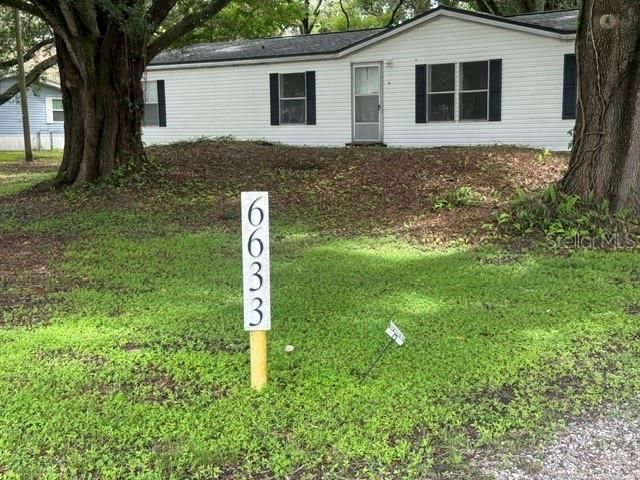 For Sale: $279,000 (4 beds, 2 baths, 1809 Square Feet)