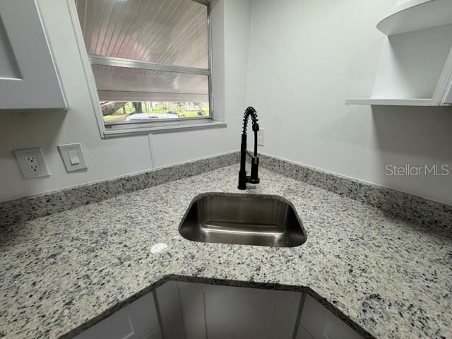 For Sale: $279,000 (4 beds, 2 baths, 1809 Square Feet)