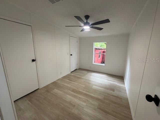 For Sale: $279,000 (4 beds, 2 baths, 1809 Square Feet)