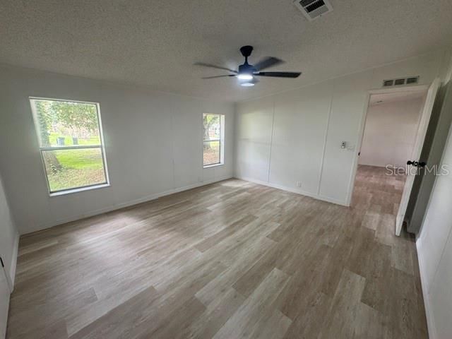 For Sale: $279,000 (4 beds, 2 baths, 1809 Square Feet)
