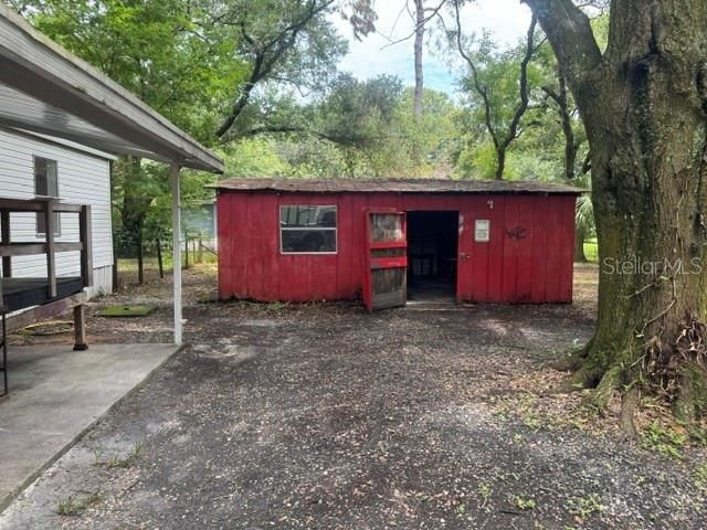 For Sale: $279,000 (4 beds, 2 baths, 1809 Square Feet)
