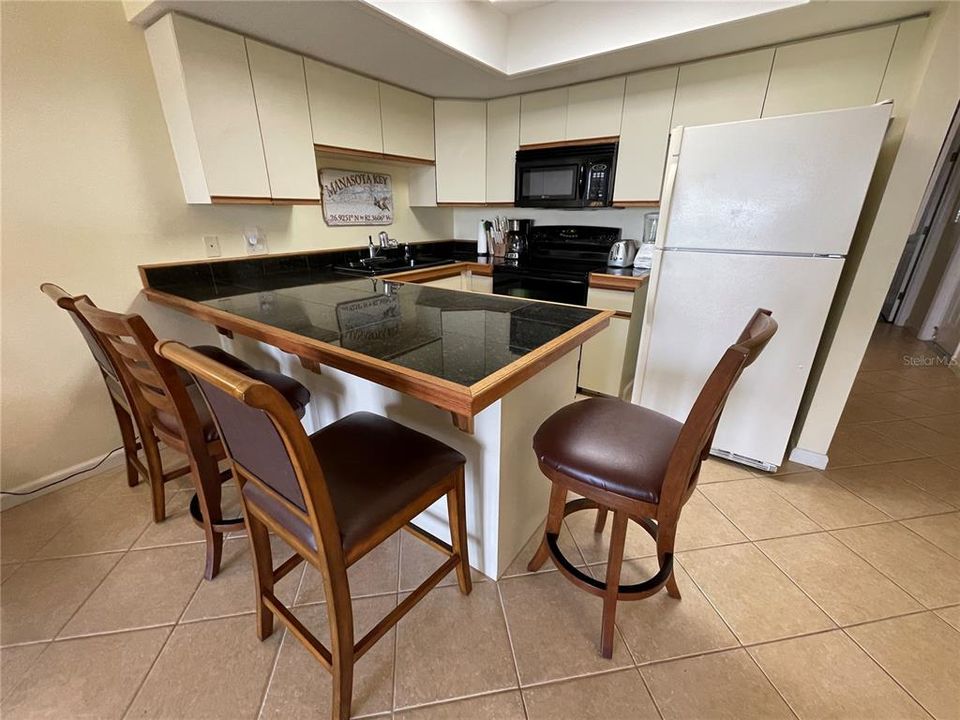 На продажу: $145,000 (1 спален, 1 ванн, 616 Квадратных фут)