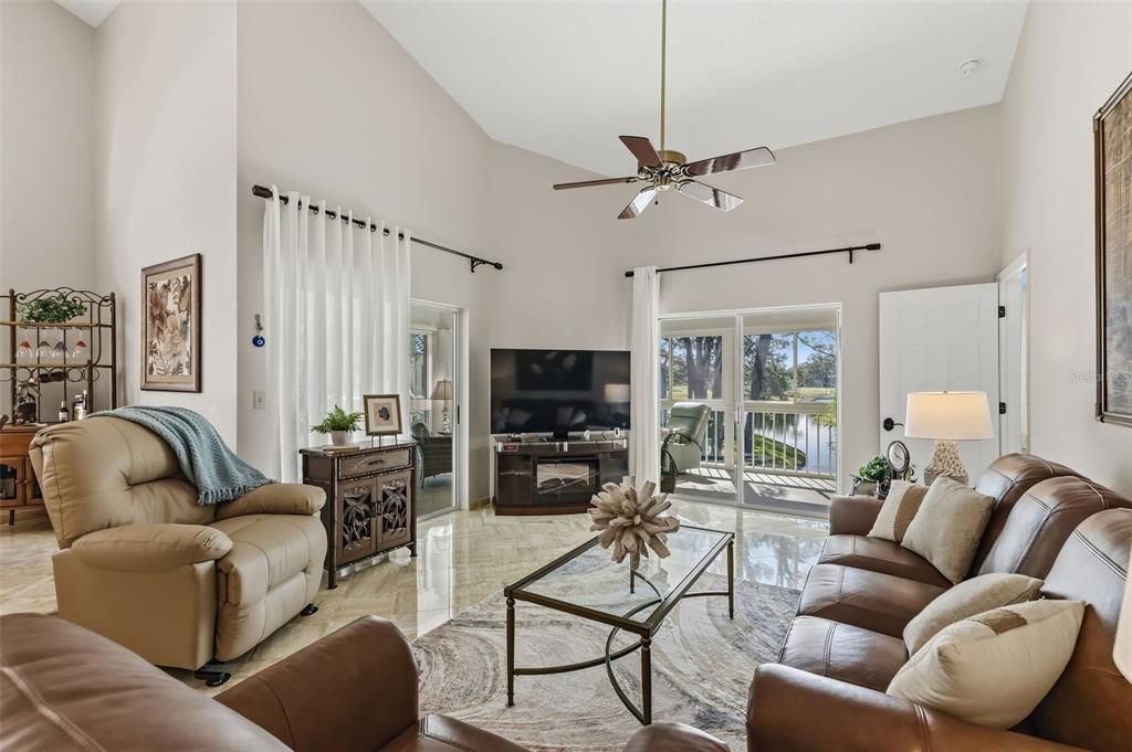 For Sale: $339,000 (2 beds, 2 baths, 1340 Square Feet)