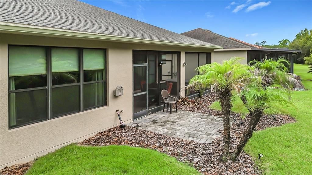 Active With Contract: $305,000 (2 beds, 2 baths, 1597 Square Feet)