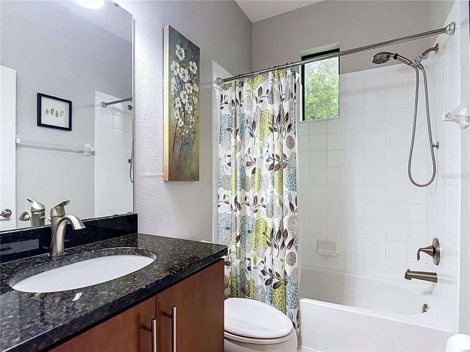 Active With Contract: $305,000 (2 beds, 2 baths, 1597 Square Feet)