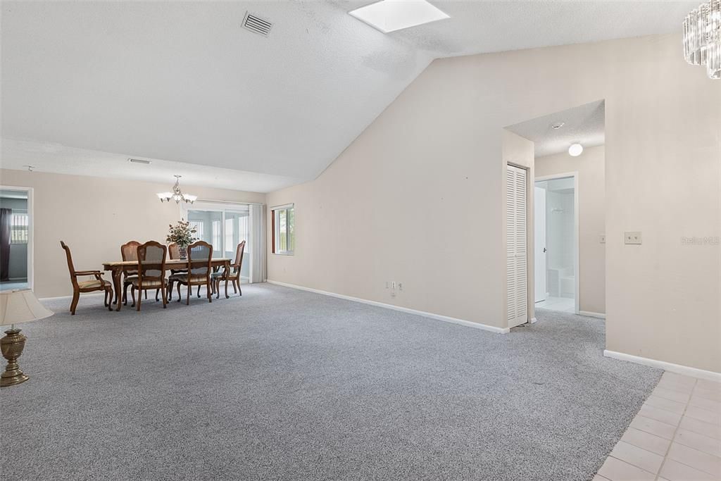For Sale: $265,000 (3 beds, 2 baths, 1554 Square Feet)