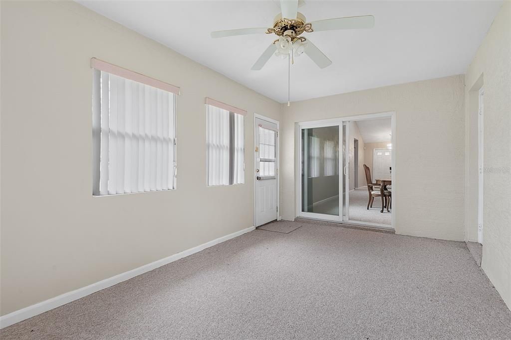 For Sale: $265,000 (3 beds, 2 baths, 1554 Square Feet)