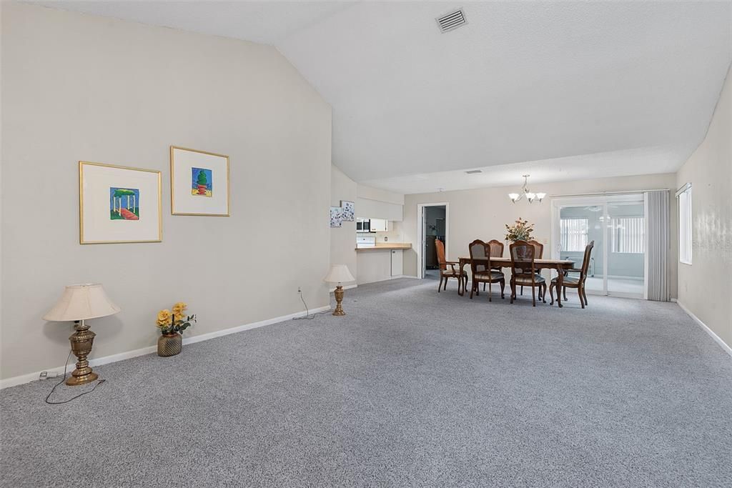 For Sale: $265,000 (3 beds, 2 baths, 1554 Square Feet)