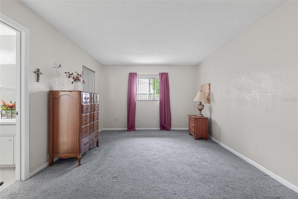 For Sale: $265,000 (3 beds, 2 baths, 1554 Square Feet)