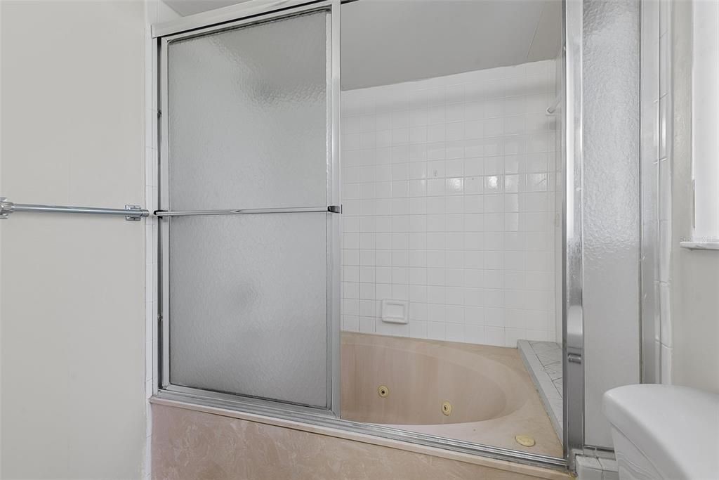 For Sale: $265,000 (3 beds, 2 baths, 1554 Square Feet)