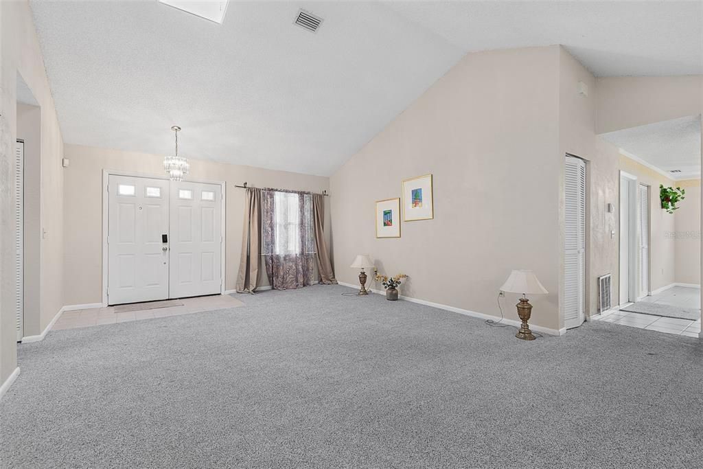For Sale: $265,000 (3 beds, 2 baths, 1554 Square Feet)