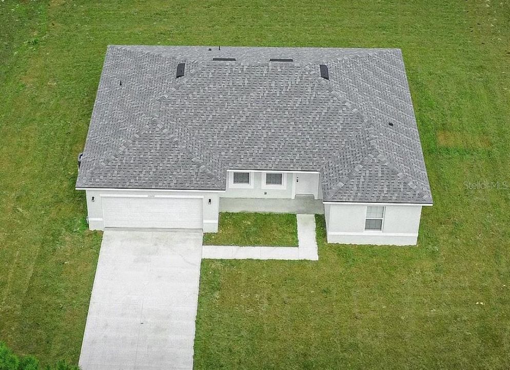 For Rent: $1,800 (4 beds, 2 baths, 1578 Square Feet)