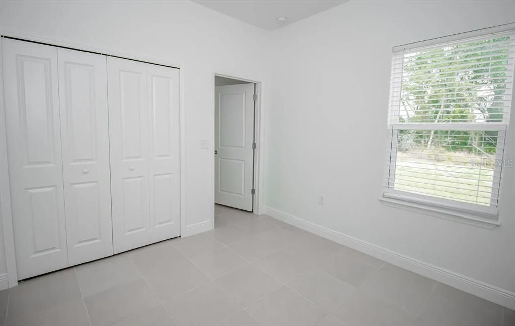 For Rent: $1,800 (4 beds, 2 baths, 1578 Square Feet)