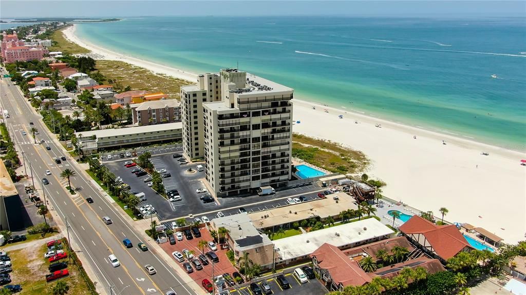 En Venta: $990,000 (2 camas, 2 baños, 1420 Pies cuadrados)