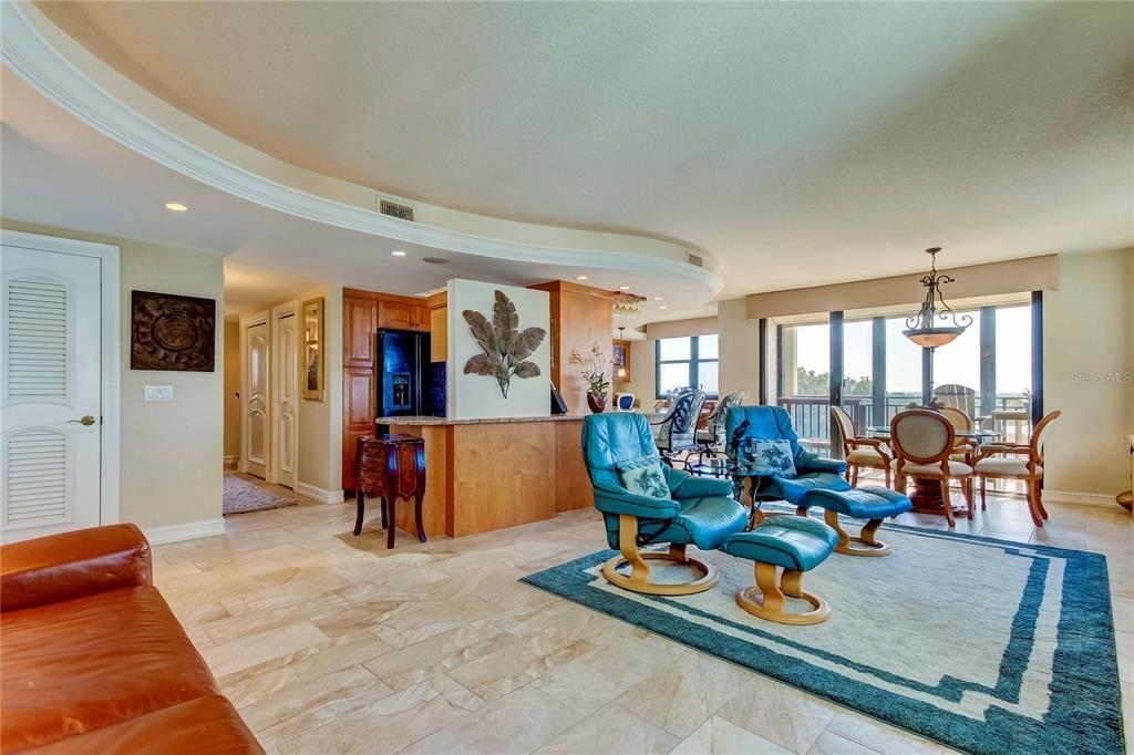 En Venta: $990,000 (2 camas, 2 baños, 1420 Pies cuadrados)