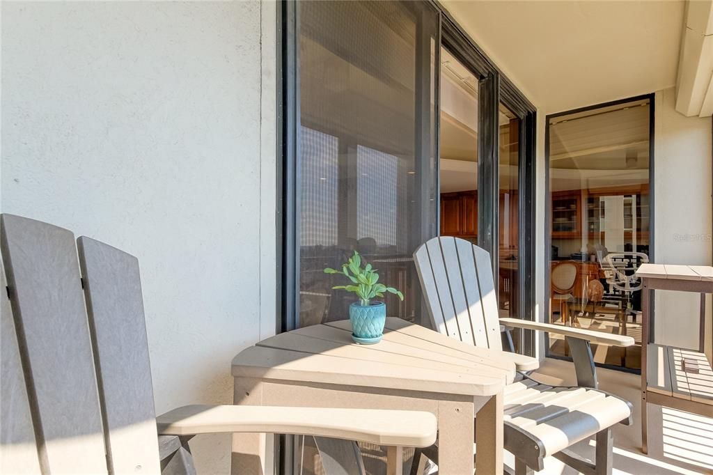 En Venta: $990,000 (2 camas, 2 baños, 1420 Pies cuadrados)