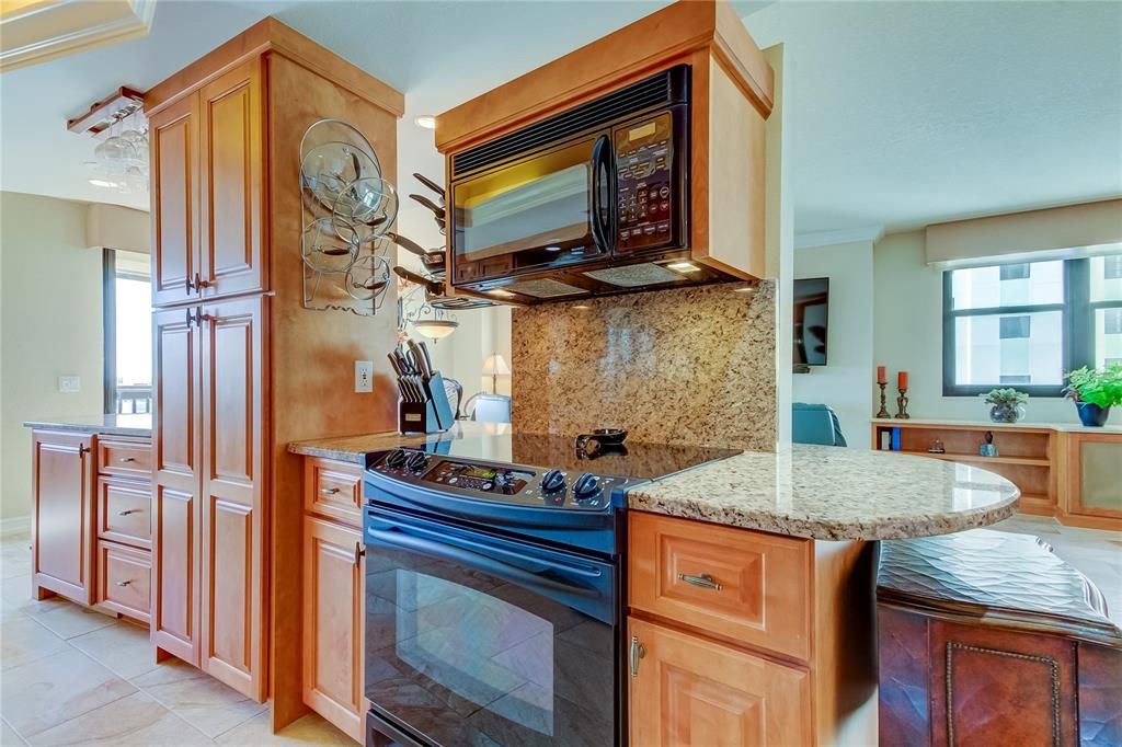 En Venta: $990,000 (2 camas, 2 baños, 1420 Pies cuadrados)