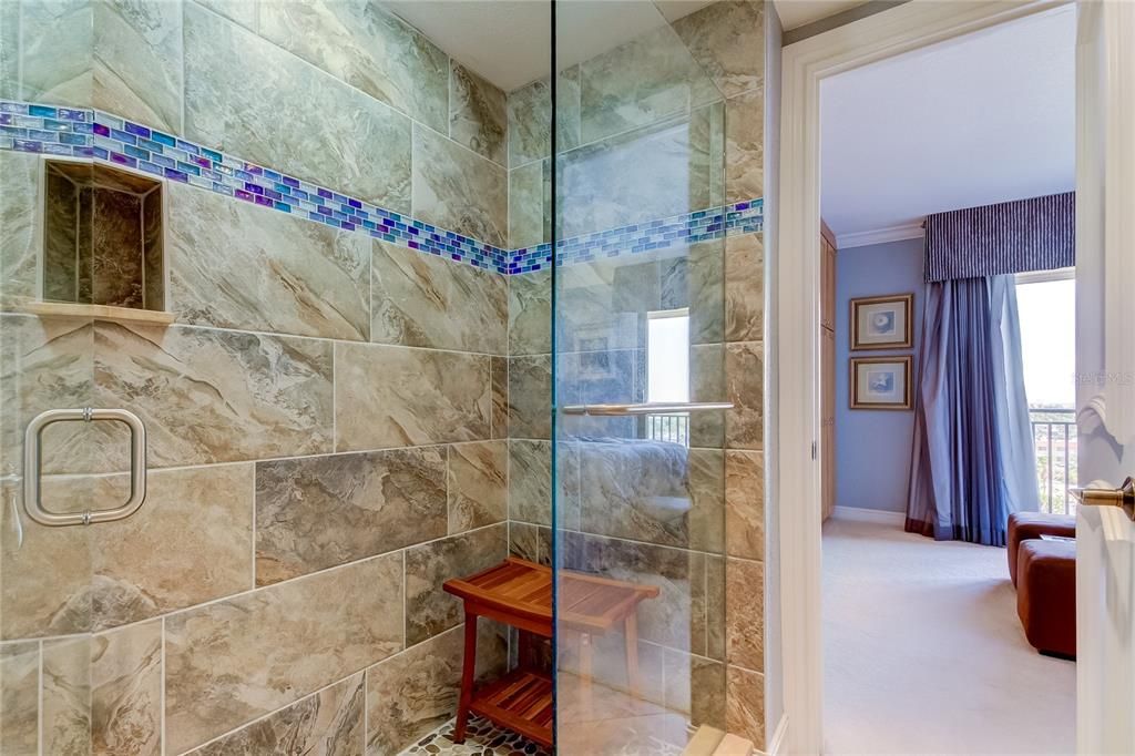 En Venta: $990,000 (2 camas, 2 baños, 1420 Pies cuadrados)