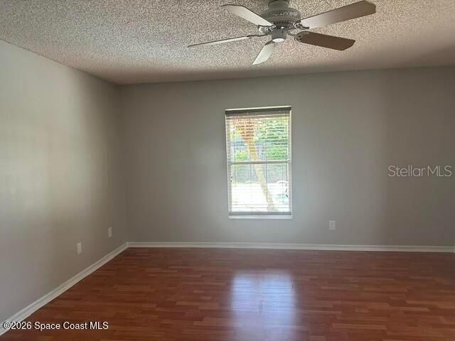 For Sale: $395,000 (3 beds, 2 baths, 1384 Square Feet)