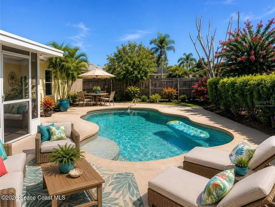 For Sale: $395,000 (3 beds, 2 baths, 1384 Square Feet)