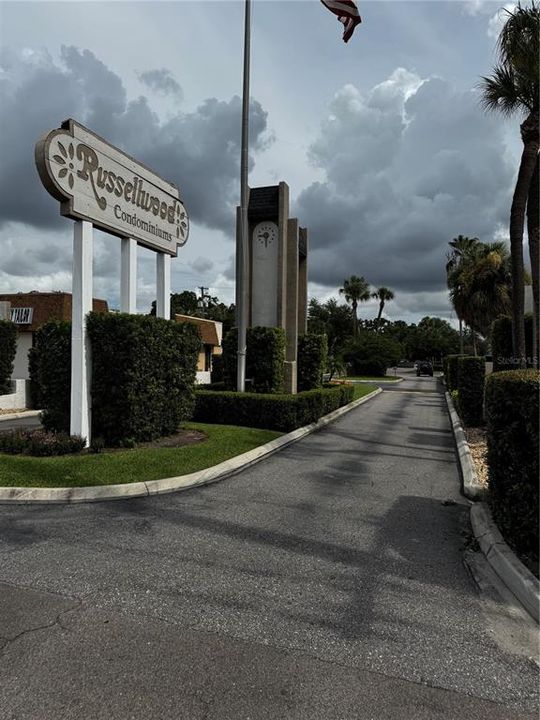 For Sale: $145,000 (2 beds, 2 baths, 1090 Square Feet)