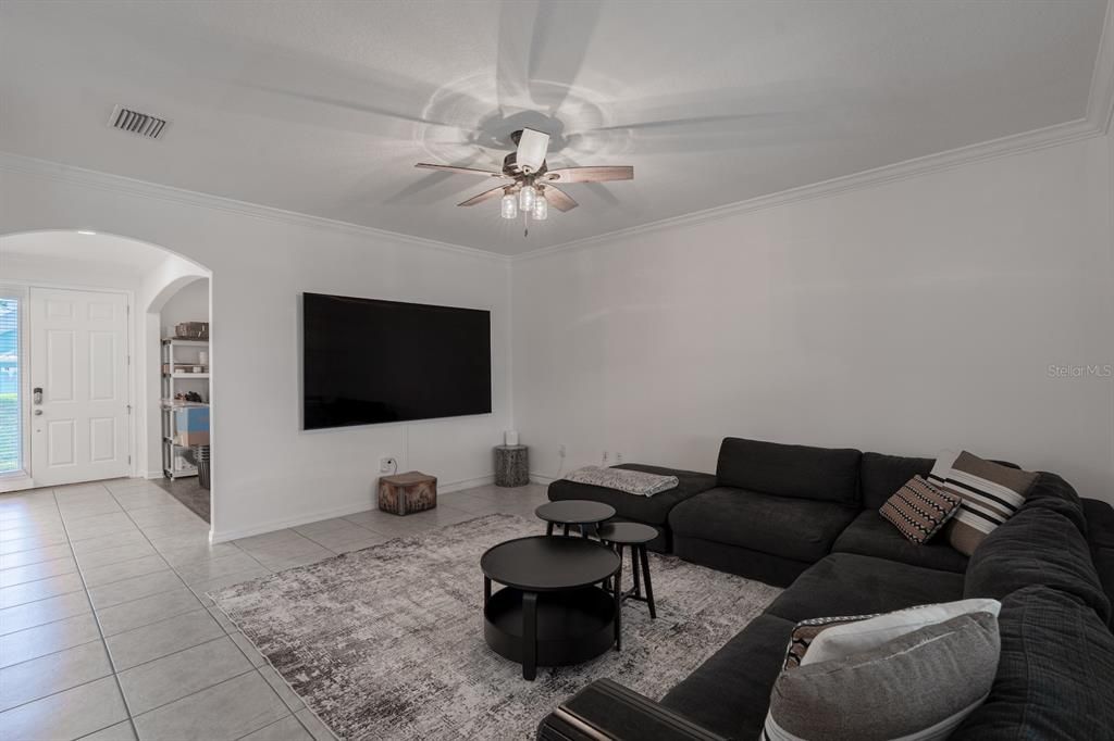En Renta: $4,600 (6 camas, 4 baños, 3295 Pies cuadrados)
