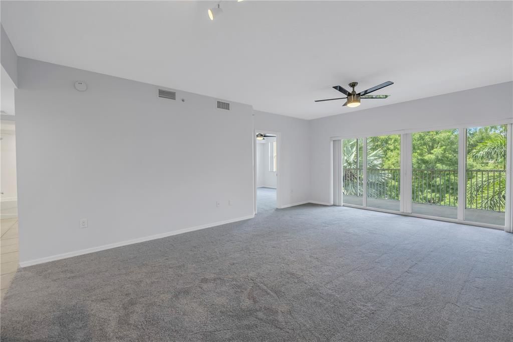 For Rent: $2,200 (2 beds, 2 baths, 1324 Square Feet)