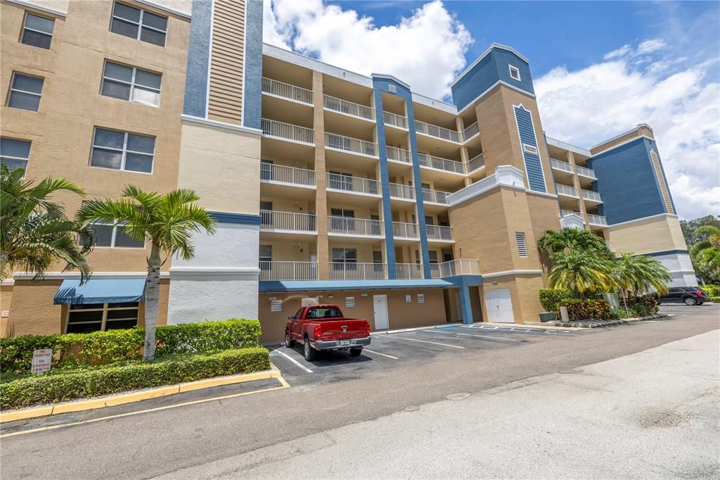 For Rent: $2,200 (2 beds, 2 baths, 1324 Square Feet)
