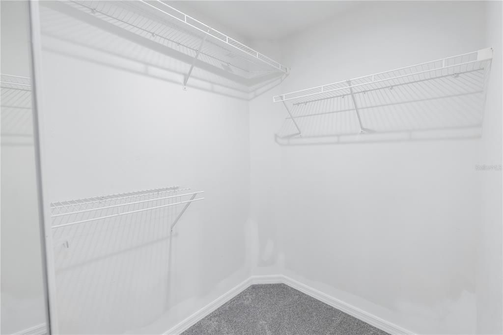 For Rent: $2,200 (2 beds, 2 baths, 1324 Square Feet)