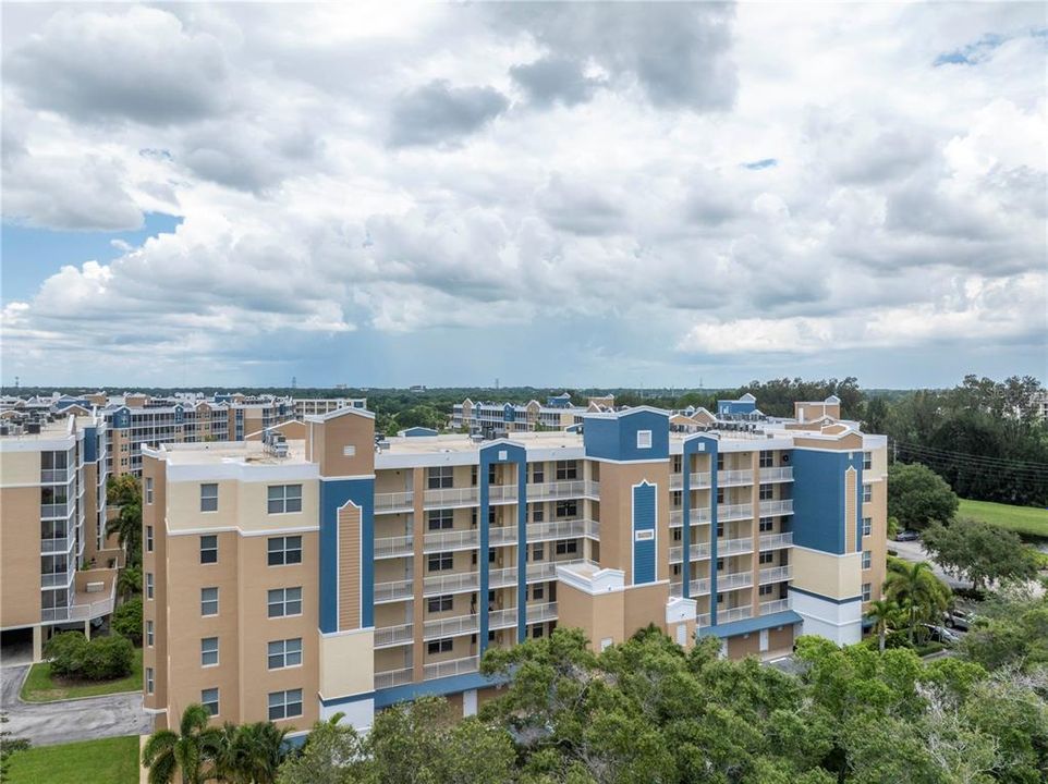 For Rent: $2,200 (2 beds, 2 baths, 1324 Square Feet)