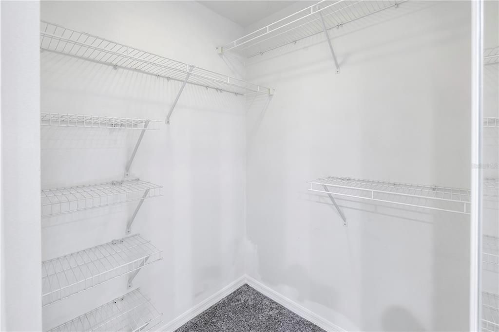 For Rent: $2,200 (2 beds, 2 baths, 1324 Square Feet)